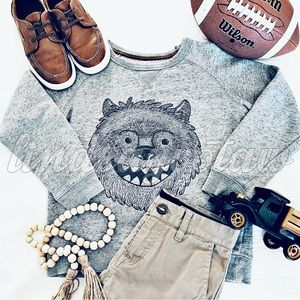 👹 SWEATER ~ CARTER’S Kid ~ Size 10/12  👹